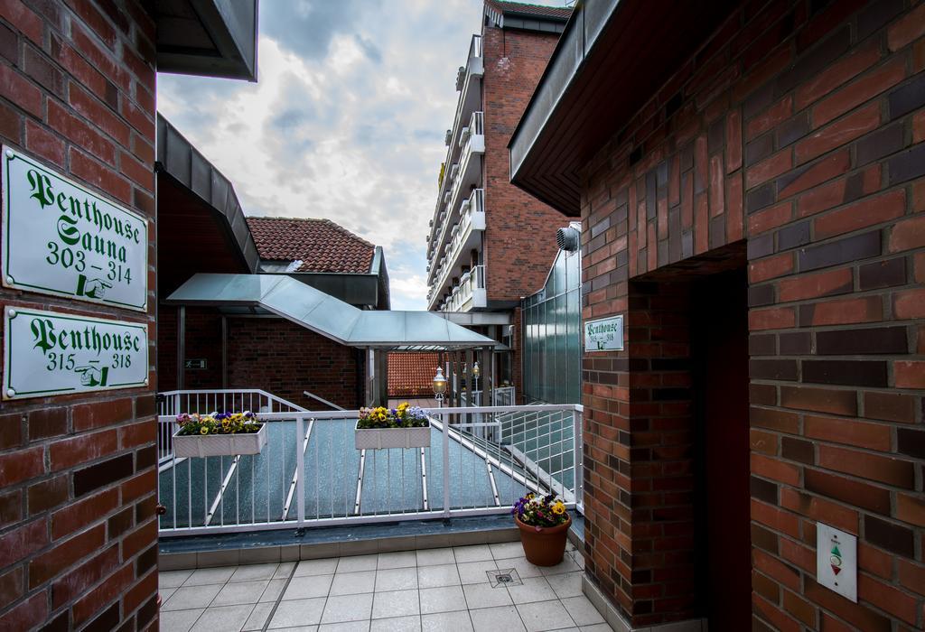 Sachsenwald Hotel Райнбек Экстерьер фото